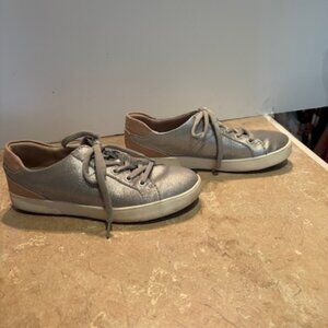 Naturalizer Morrison silver suede tennis shoe